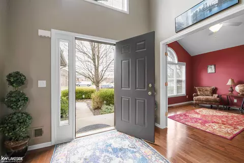 49762 London, Macomb, MI 48044 photo 5