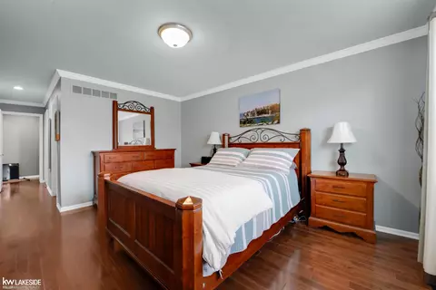49762 London, Macomb, MI 48044 photo 10