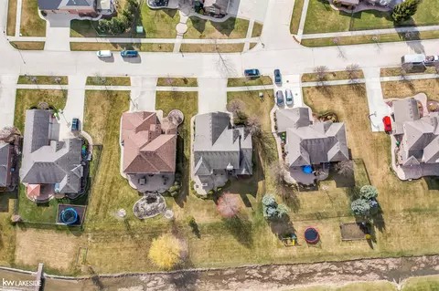 49762 London, Macomb, MI 48044 photo 48