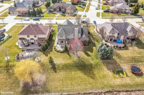 49762 London, Macomb, MI 48044 photo 36
