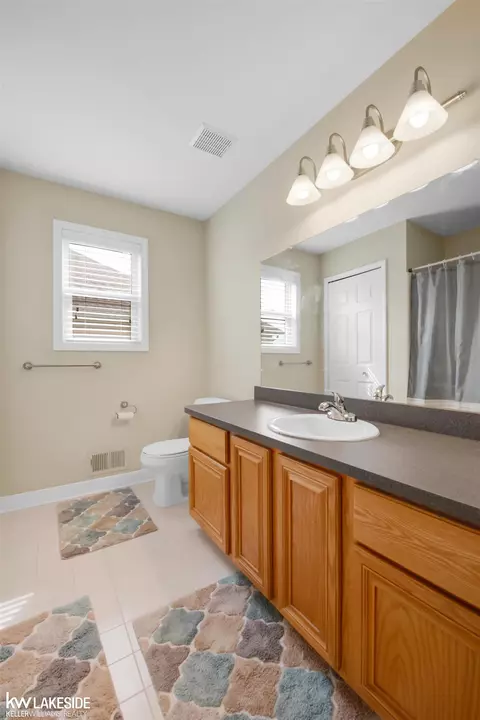 49762 London, Macomb, MI 48044 photo 30