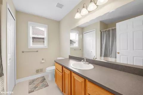 49762 London, Macomb, MI 48044 photo 29
