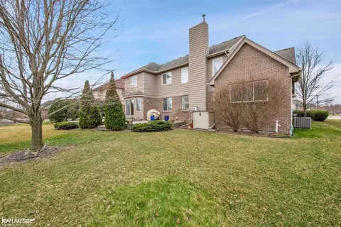 49762 London, Macomb, MI 48044 photo 40