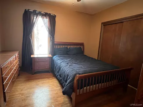 1214 Willow, Gladstone, MI 49837 photo 10