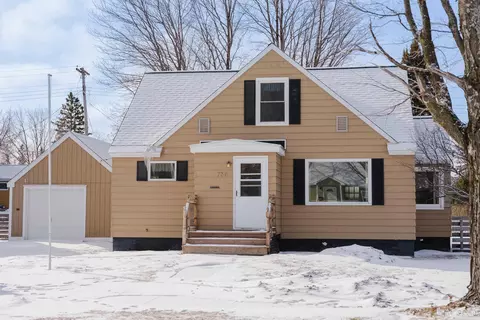 736 Duncan, Ishpeming, MI 49849