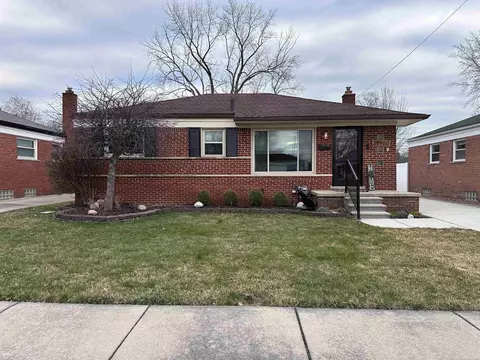 28960 Joan, Saint Clair Shores, MI 48081