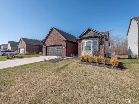 Exterior - 565 Falcon, Dundee, MI 48131 photo 3 of 6