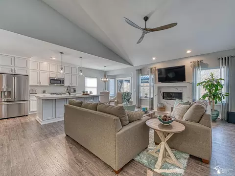 Living - 565 Falcon, Dundee, MI 48131 photo 1 of 2
