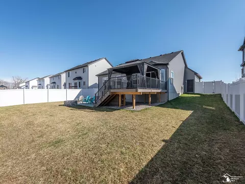 Exterior - 565 Falcon, Dundee, MI 48131 photo 4 of 6