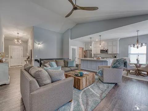 Living - 565 Falcon, Dundee, MI 48131 photo 2 of 2