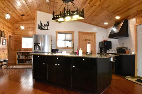 Kitchen - 191 River Oaks, Gladwin, MI 48624 photo 1 of 4