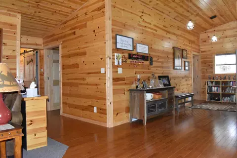 Living - 191 River Oaks, Gladwin, MI 48624 photo 1 of 2