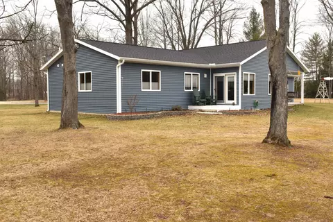 Exterior - 191 River Oaks, Gladwin, MI 48624 photo 6 of 18