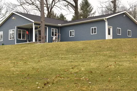 Exterior - 191 River Oaks, Gladwin, MI 48624 photo 7 of 18