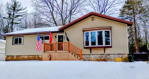 1945 Granite, Marquette, MI 49855
