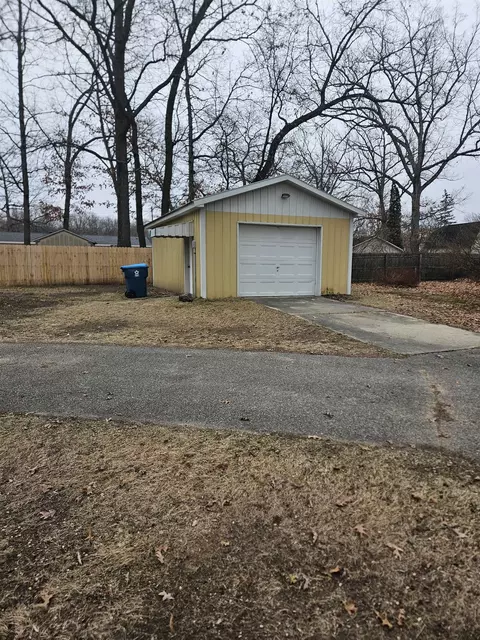 Exterior - 2714 Margaret, Harrison, MI 48625 photo 4 of 10
