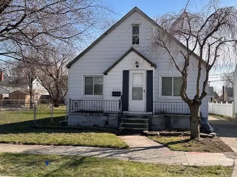 8050 Superior, Center Line, MI 48015