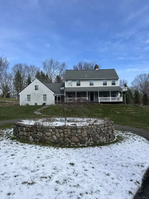 49520 W 7 Mile, Northville, MI 48167