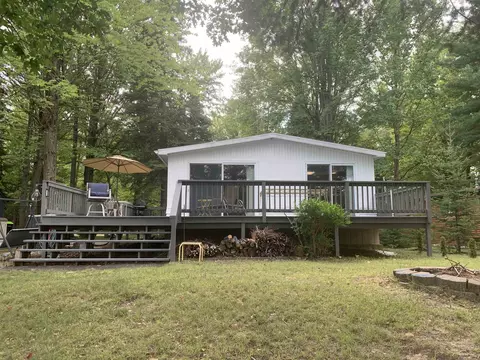 Exterior - 1661 Riverside, Gladwin, MI 48624 photo 2 of 12