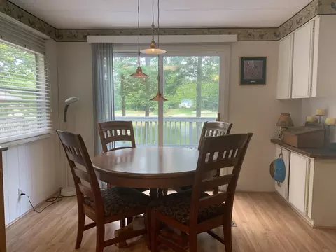 Dining - 1661 Riverside, Gladwin, MI 48624 photo 2 of 3