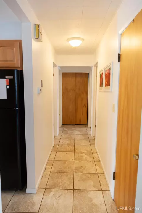 Entry Way - 786 Juniper, Ishpeming, MI 49849 photo 2 of 3