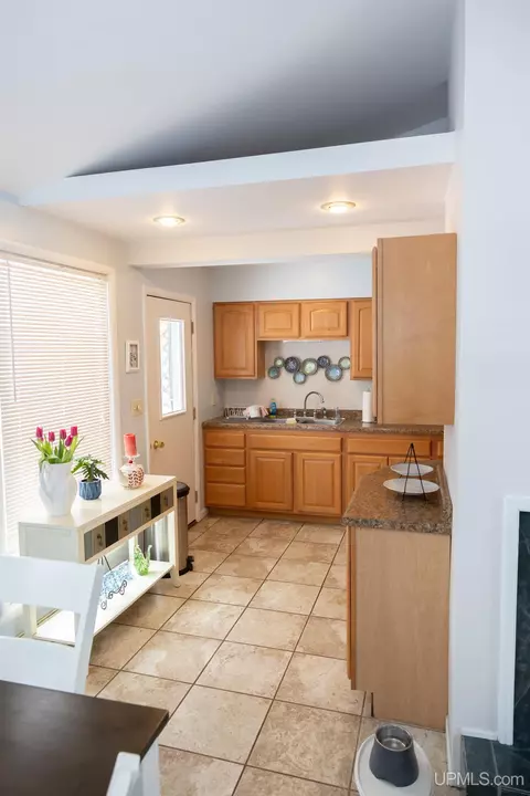 Kitchen - 786 Juniper, Ishpeming, MI 49849 photo 2 of 6