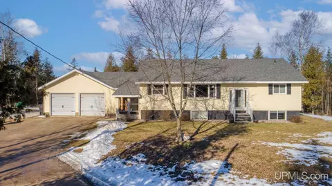 5779 J, Escanaba, MI 49829
