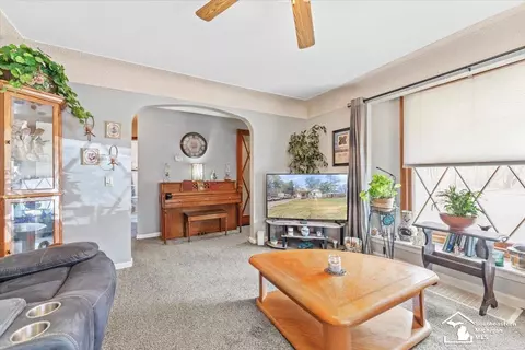 16730 Inkster, Romulus, MI 48174 photo 5