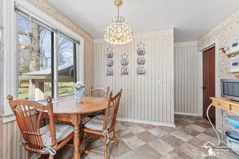 16730 Inkster, Romulus, MI 48174 photo 8