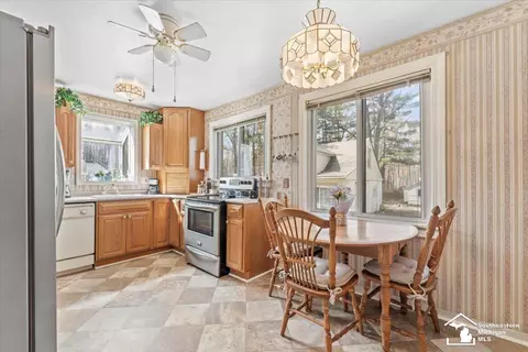 16730 Inkster, Romulus, MI 48174 photo 6