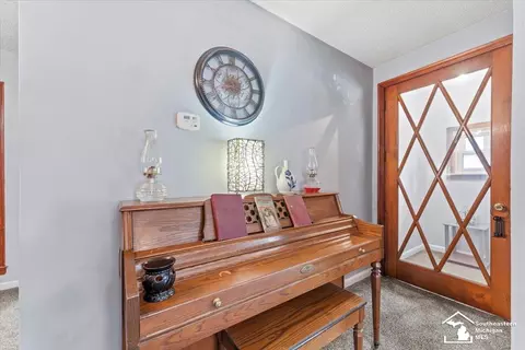 16730 Inkster, Romulus, MI 48174 photo 3