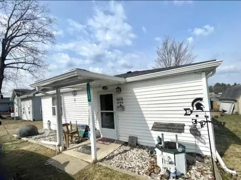 Exterior - 1383 Sioux, Gladwin, MI 48624 photo 8 of 12
