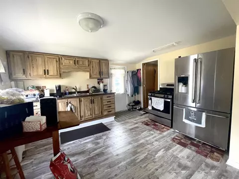 Kitchen - 1383 Sioux, Gladwin, MI 48624 photo 2 of 6