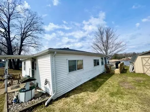 Exterior - 1383 Sioux, Gladwin, MI 48624 photo 9 of 12