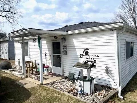 Exterior - 1383 Sioux, Gladwin, MI 48624 photo 7 of 12
