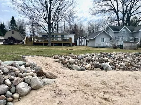 Exterior - 1383 Sioux, Gladwin, MI 48624 photo 11 of 12