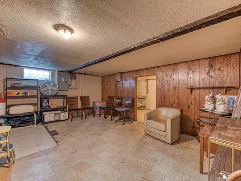 Living - 7675 Stewart, Monroe, MI 48162 photo 5 of 5