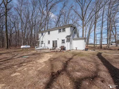 Exterior - 7675 Stewart, Monroe, MI 48162 photo 9 of 13