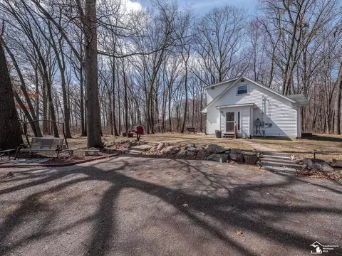 Exterior - 7675 Stewart, Monroe, MI 48162 photo 8 of 13