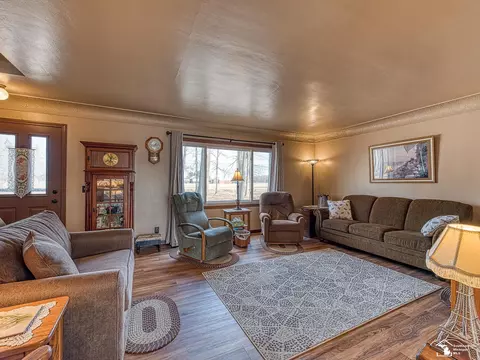 Living - 7675 Stewart, Monroe, MI 48162 photo 3 of 5