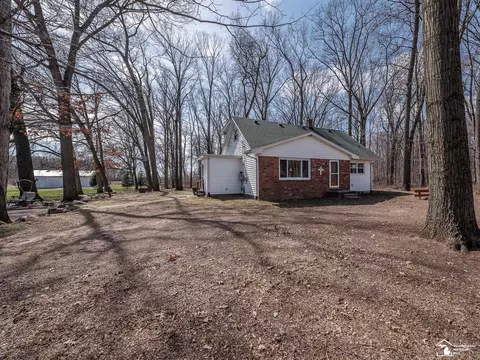 Exterior - 7675 Stewart, Monroe, MI 48162 photo 11 of 13