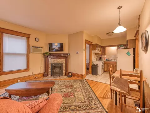 Living - 211 Cass, Monroe, MI 48161 photo 1 of 3