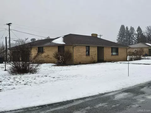 Exterior - 743 Juniper, Ishpeming, MI 49849 photo 2 of 11