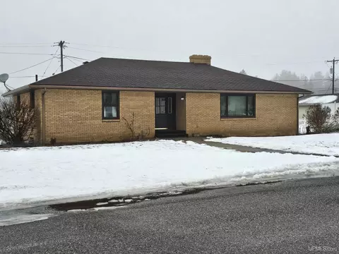 Exterior - 743 Juniper, Ishpeming, MI 49849 photo 3 of 11