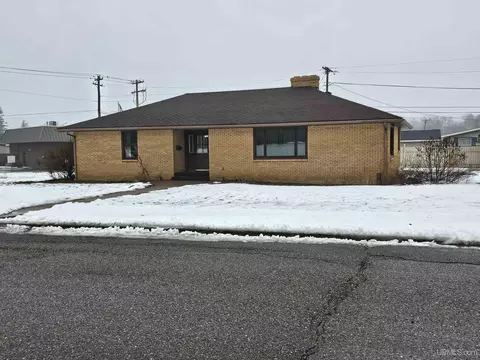 Exterior - 743 Juniper, Ishpeming, MI 49849 photo 5 of 11