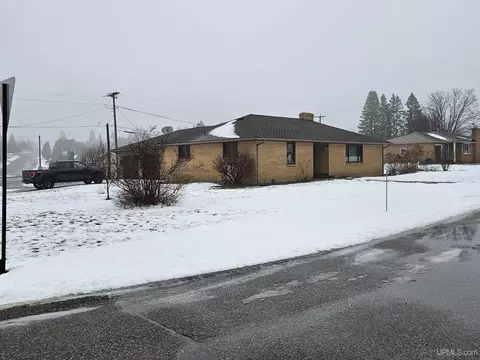 743 Juniper, Ishpeming, MI 49849