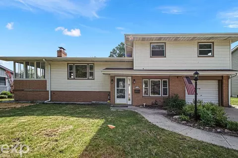 875 Indiana, Marysville, MI 48040