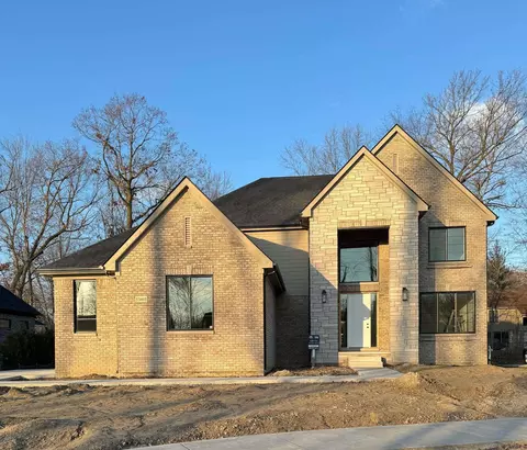 53411 Winter Pine Dr, Shelby Township, MI 48315