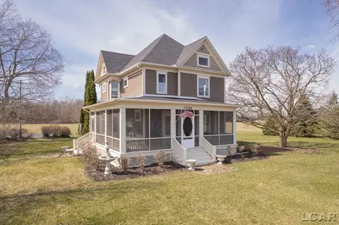 4908 Sand Crk, Adrian, MI 49221