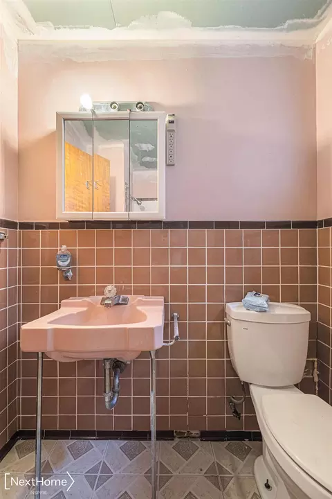 Bath - 8049 W Corunna, Flint, MI 48532 photo 1 of 4